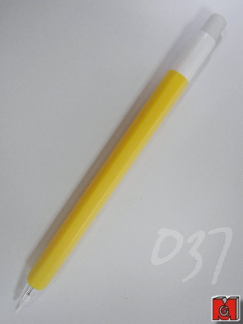 #037, 原子筆, 自動鉛筆